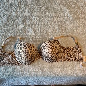 Incredible by Victoria’s Secret 34ddd bra
